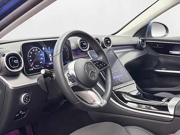 Mercedes-Benz C200 13 of 30