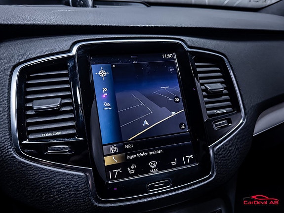 Volvo XC90 27 of 30