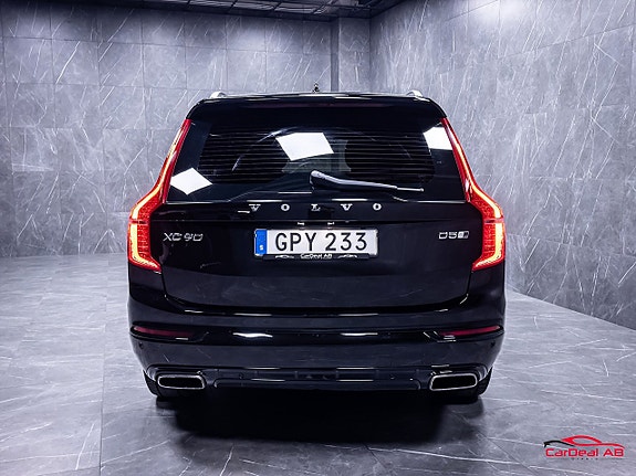 Volvo XC90 6 of 30