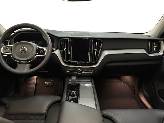 Volvo XC60 5 of 16