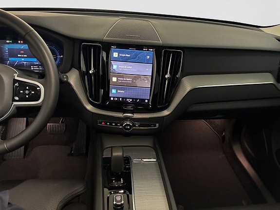 Volvo XC60 13 of 16