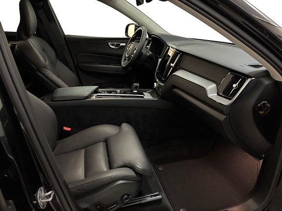 Volvo XC60 4 of 16