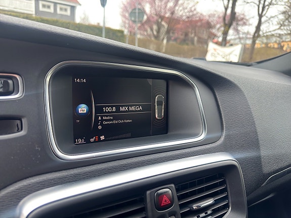 Volvo V40 17 of 17