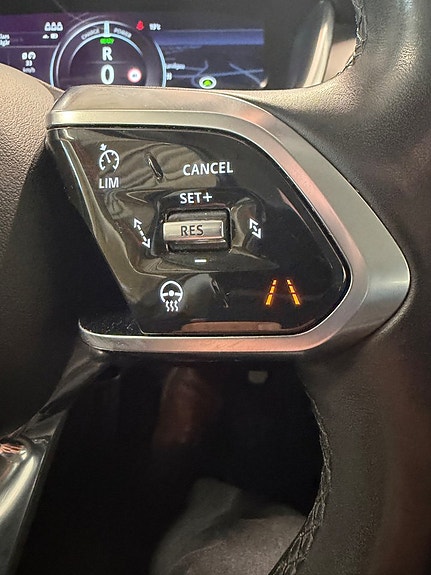 Jaguar I-PACE 16 of 18