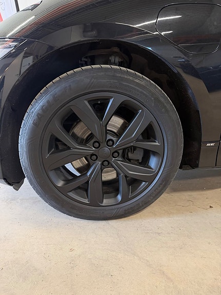 Jaguar I-PACE 14 of 18