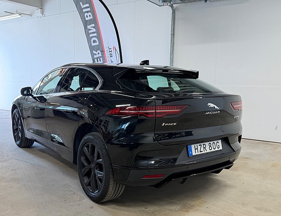 Jaguar I-PACE 4 of 5