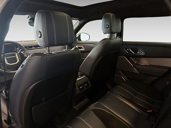 Land Rover Range Rover Velar 13 of 19