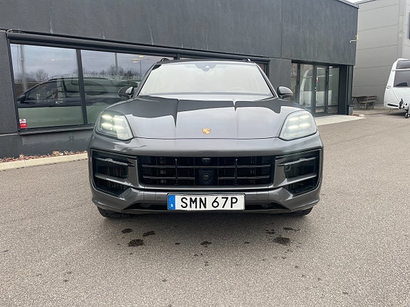 Porsche Cayenne 7 of 10