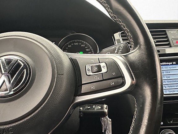 Volkswagen Golf VII 16 of 29
