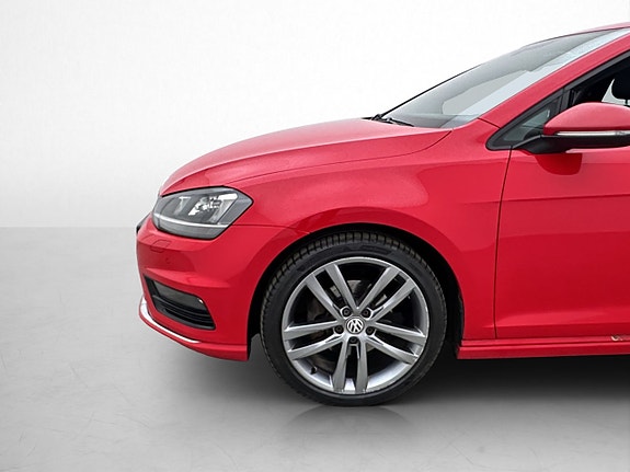Volkswagen Golf VII 28 of 29