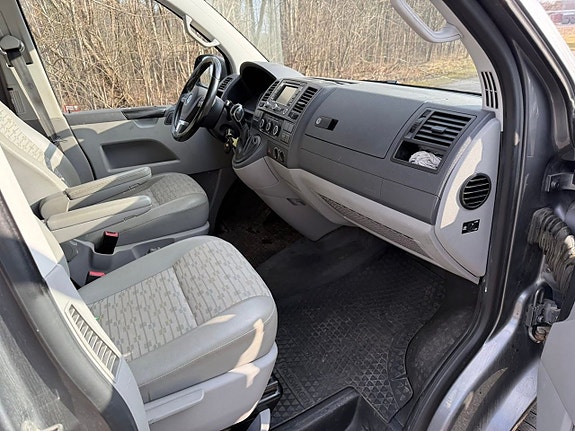 Volkswagen Transporter 12 of 20