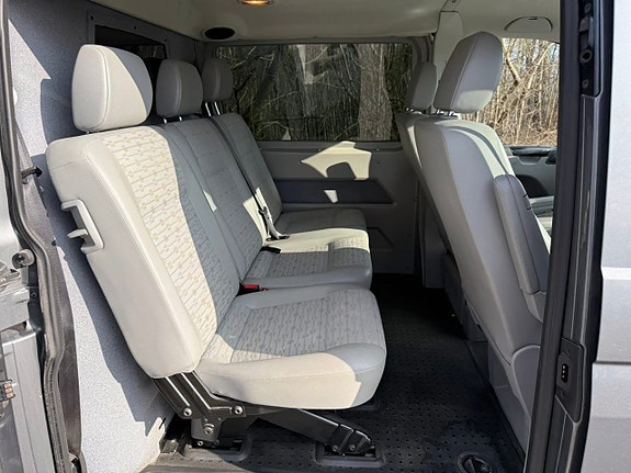 Volkswagen Transporter 14 of 20