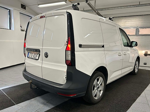 Volkswagen Caddy 2 of 5