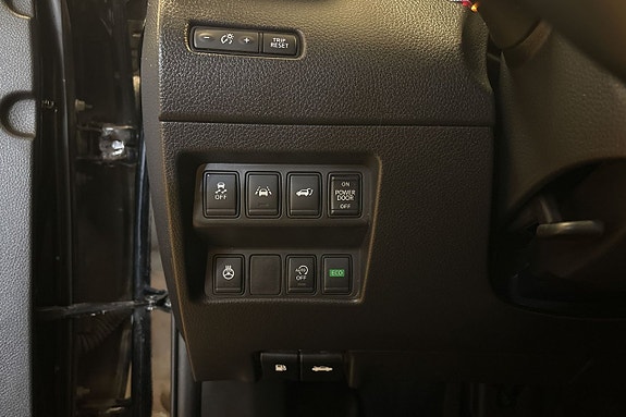 Nissan X-Trail 18 of 22