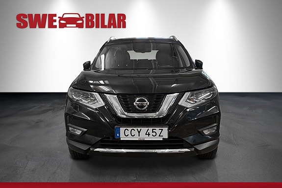 Nissan X-Trail 2 of 5