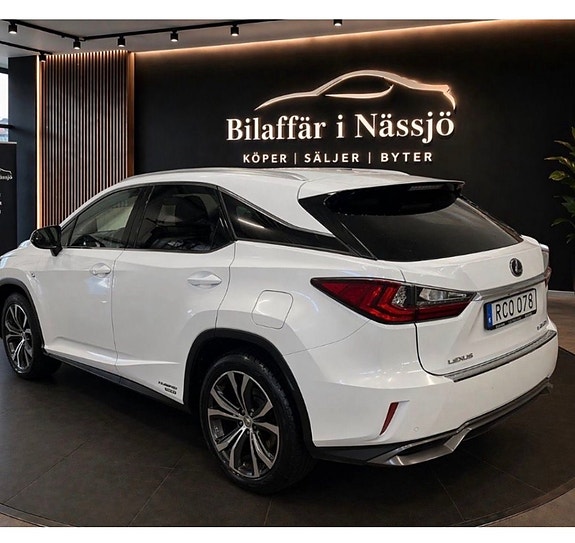 Lexus RX450h 4 of 12