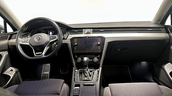 Volkswagen Passat Alltrack 4 of 5