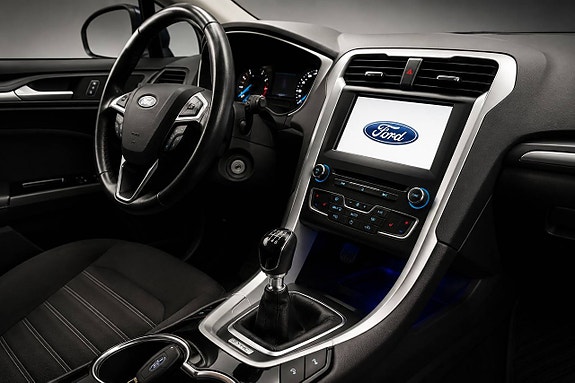 Ford Mondeo 14 of 21