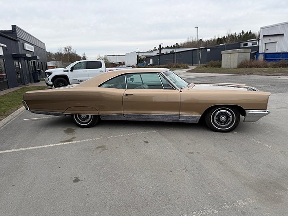 Pontiac Bonneville 4 of 17