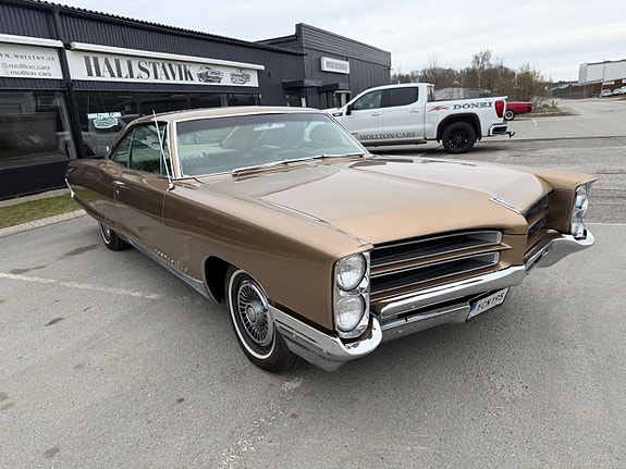 Pontiac Bonneville 3 of 17