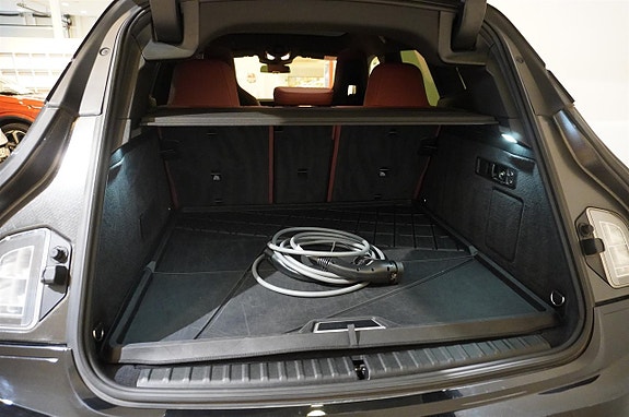 BMW iX 9 of 24