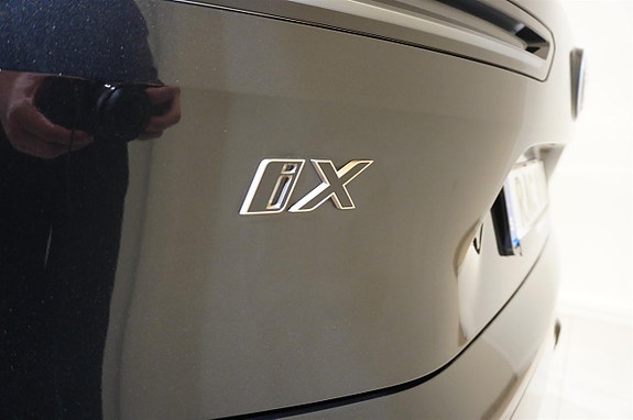 BMW iX 7 of 24