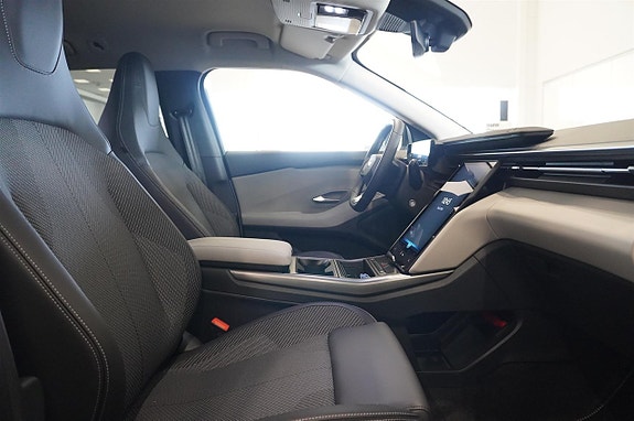 Ford Explorer 13 of 17