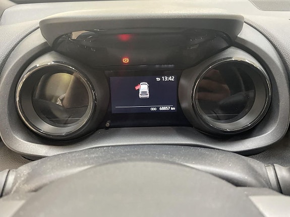 Toyota Yaris 17 of 22