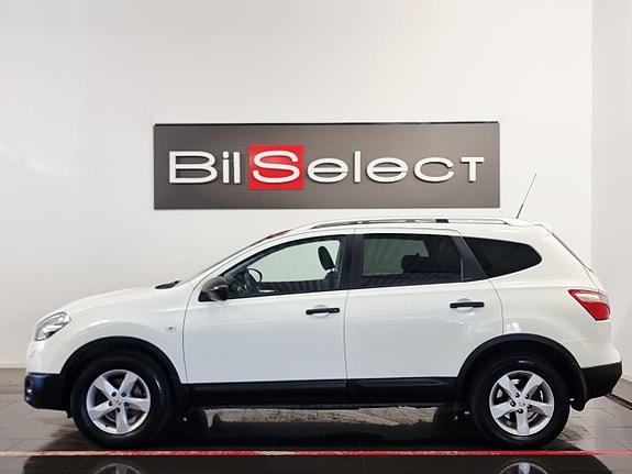 Nissan Qashqai+2 2 of 5