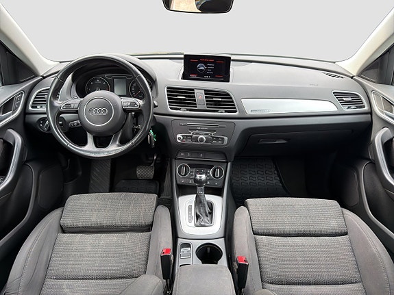 Audi Q3 10 of 13