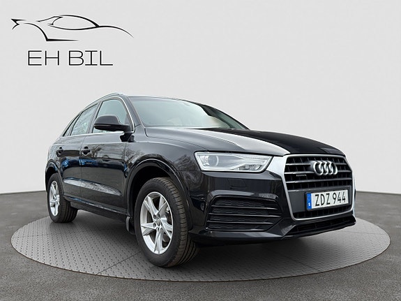 Audi Q3 3 of 5