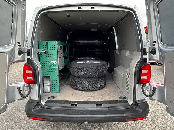 Volkswagen Transporter 8 of 22