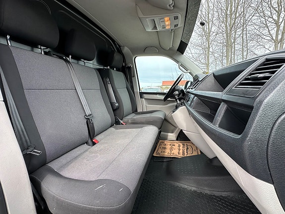 Volkswagen Transporter 12 of 22