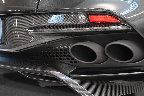Aston Martin DBS 13 of 30