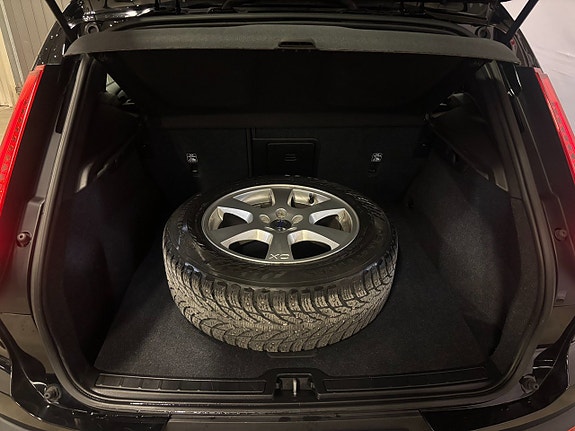 Volvo XC40 22 of 22