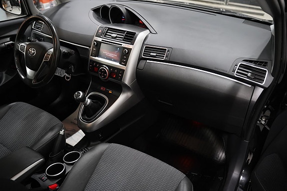 Toyota Verso 10 of 21