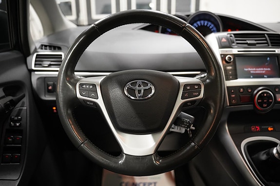 Toyota Verso 12 of 21