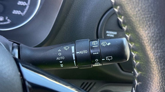 Toyota Yaris 15 of 30