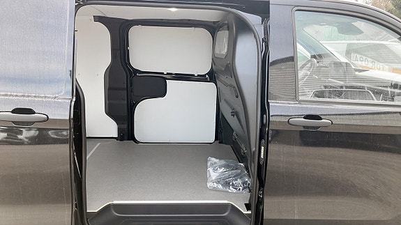 Volkswagen Transporter 11 of 13