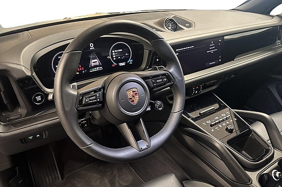 Porsche Cayenne 6 of 14
