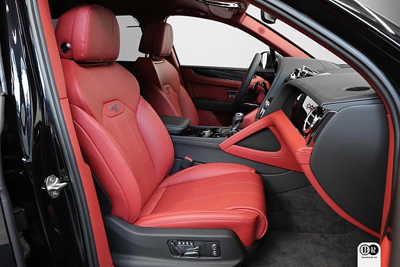 Bentley Bentayga 22 of 30