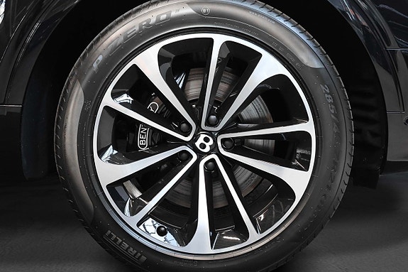 Bentley Bentayga 12 of 30