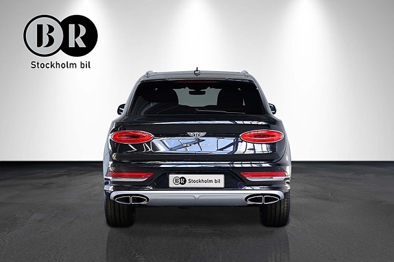 Bentley Bentayga 5 of 5