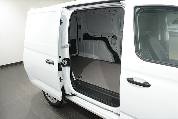Ford Transit Connect 11 of 12