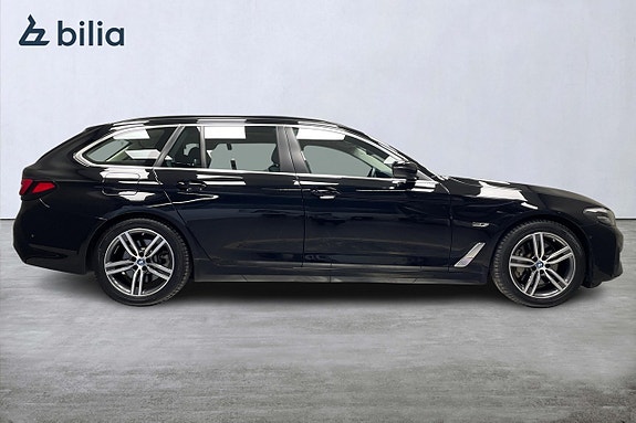 BMW 530e 2 of 12