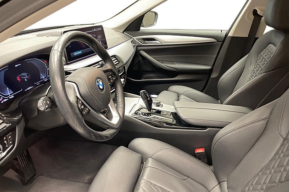 BMW 530e 7 of 12