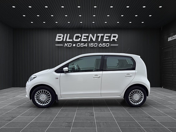 Volkswagen UP! 4 of 5