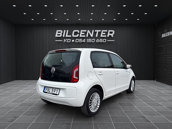 Volkswagen UP! 7 of 20