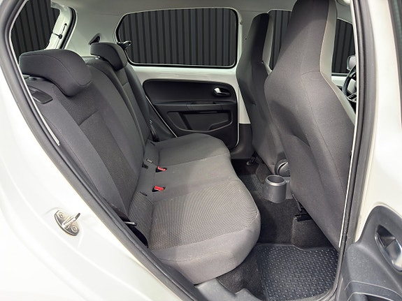 Volkswagen UP! 13 of 20