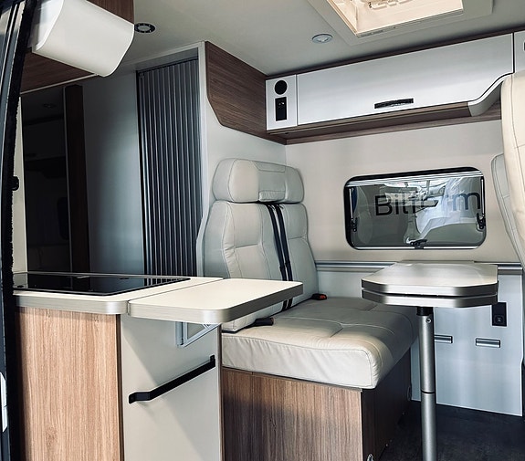 Pilote V 600 G Skydome, Markis, Solceller 11 of 20